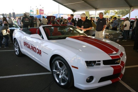 Barrett-Jackson 2011: Chevrolet offers up a drop-top Camaro set to lead the Indy 500 field *Update: W/Video